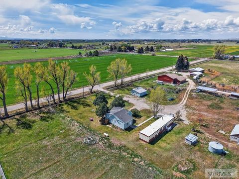 Photo of 1687 E 105th N, IDAHO FALLS, ID 83401 (MLS # 2186436)