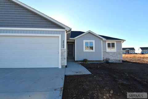 Photo of 3702 E Victorious Cir, IDAHO FALLS, ID 83401 (MLS # 2179288)