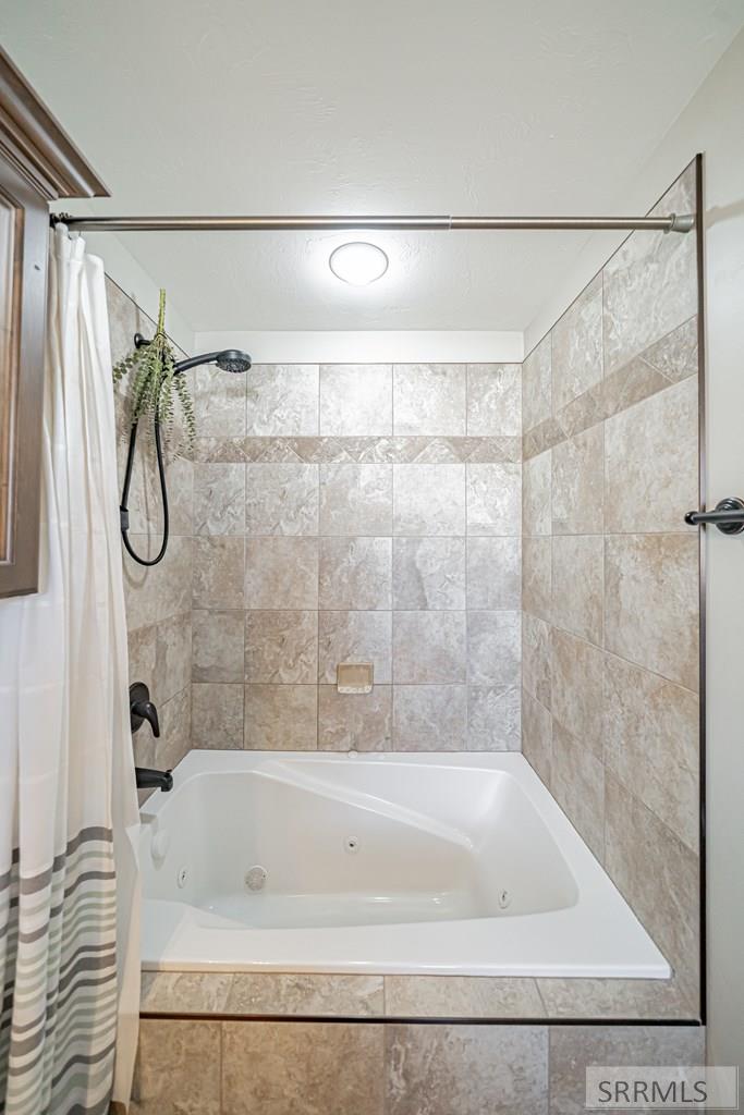 6216 Zachary Dr, IDAHO FALLS, Idaho image 28