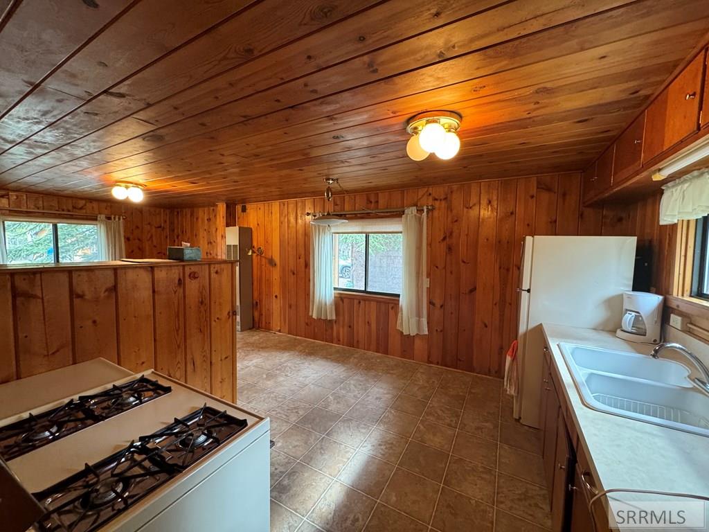 4265 Borah Lane, ISLAND PARK, Idaho image 8