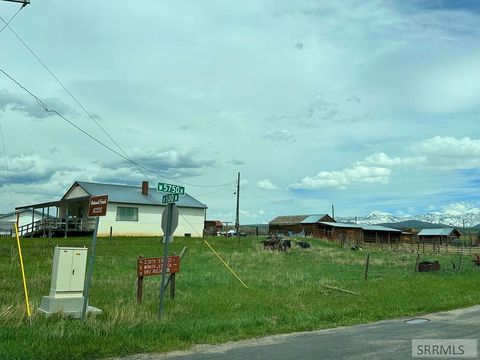 Photo of 5775 N 500 W, TETONIA, ID 83452 (MLS # 2179496)