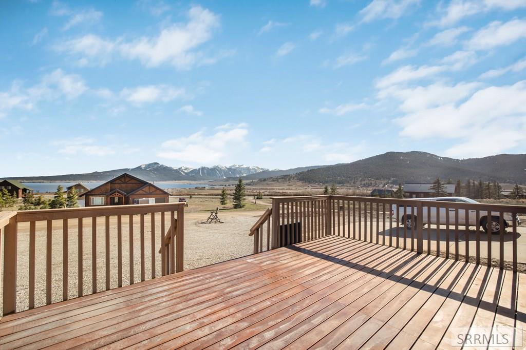 3675 Henrys Lake Circle, ISLAND PARK, Idaho image 4