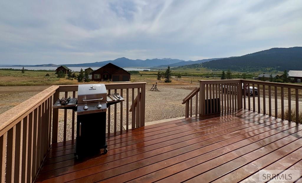 3675 Henrys Lake Circle, ISLAND PARK, Idaho image 5