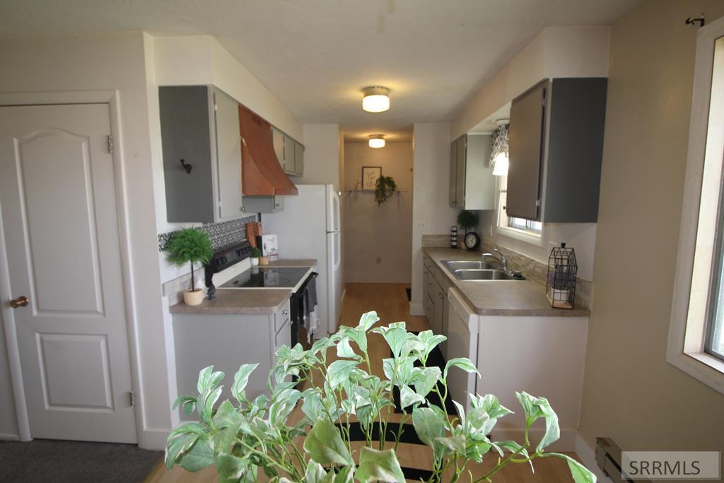 605 S Maurine Drive, IDAHO FALLS, Idaho image 11