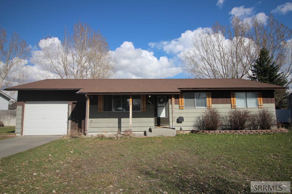 605 S Maurine Drive, IDAHO FALLS, Idaho image 2