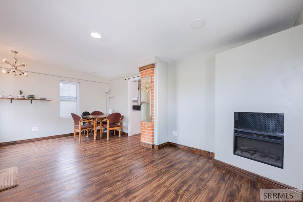 384 E 17th Street, IDAHO FALLS, Idaho image 3
