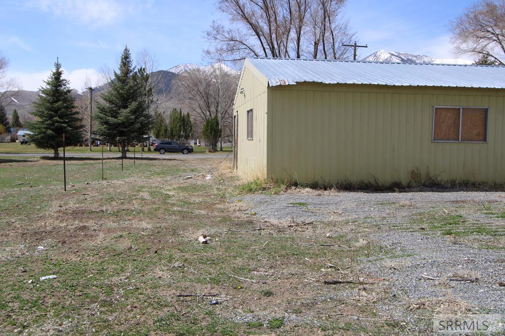 518 W Spruce Street, MACKAY, Idaho image 5