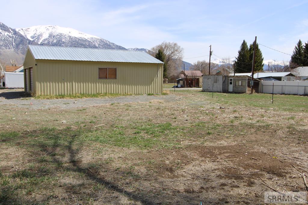 518 W Spruce Street, MACKAY, Idaho image 9