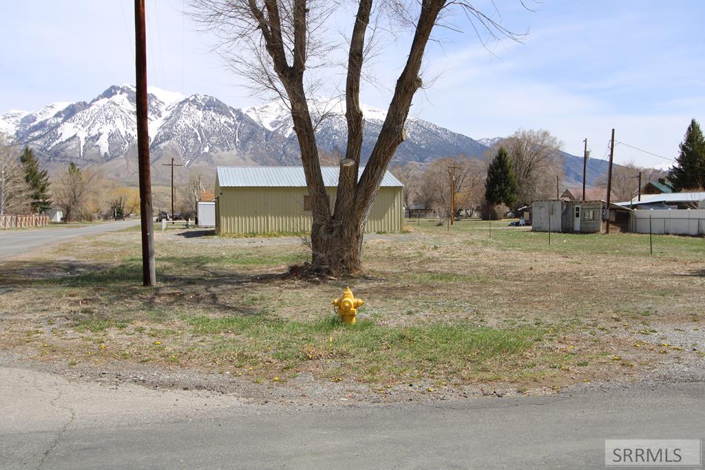 518 W Spruce Street, MACKAY, Idaho image 6