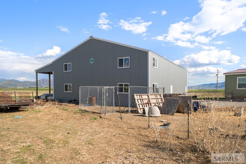 Malad, Idaho 83252, United States, 3 Bedrooms Bedrooms, ,2 BathroomsBathrooms,Residential,Pending,127412