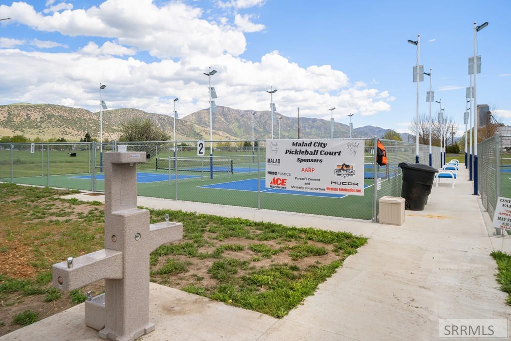 Malad, Idaho 83252, United States, 3 Bedrooms Bedrooms, ,2 BathroomsBathrooms,Residential,Pending,127412