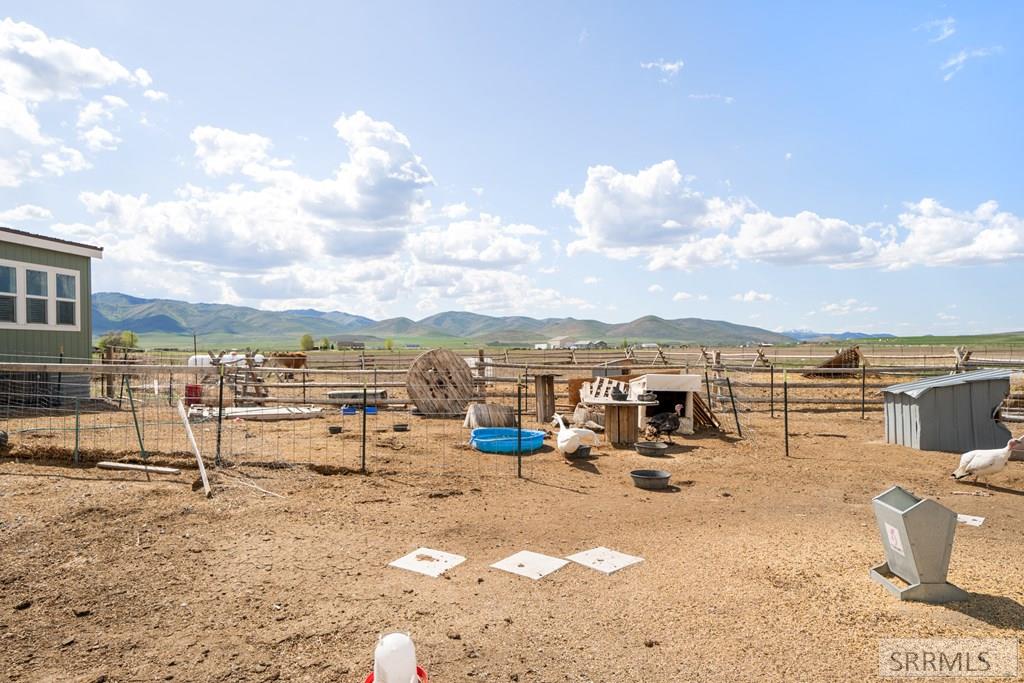 Malad, Idaho 83252, United States, 3 Bedrooms Bedrooms, ,2 BathroomsBathrooms,Residential,Pending,127412