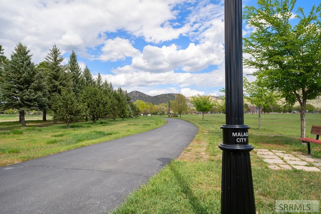 Malad, Idaho 83252, United States, 3 Bedrooms Bedrooms, ,2 BathroomsBathrooms,Residential,Pending,127412