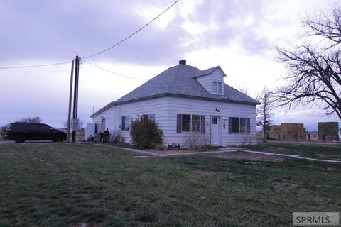 Photo of 2967 W 2400 N, ARCO, ID 83213 (MLS # 2180566)