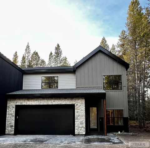 Photo of 4359 Yeti Ln, ISLAND PARK, ID 83429 (MLS # 2178790)