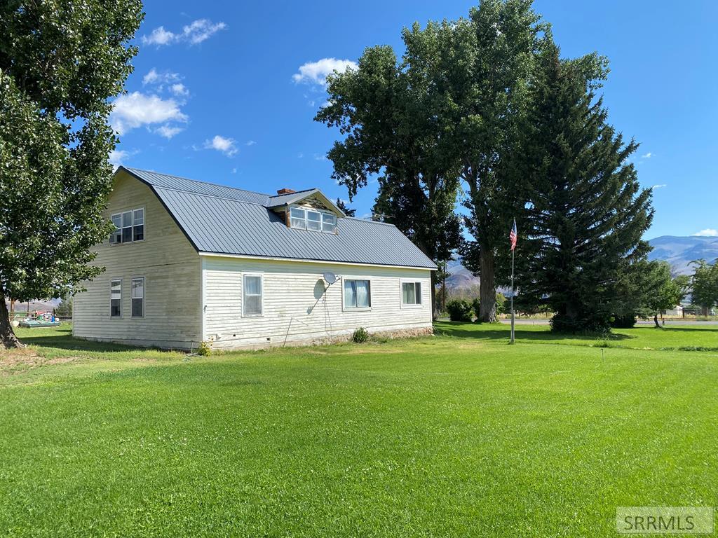 2651 Challis Creek Road, CHALLIS, Idaho image 10