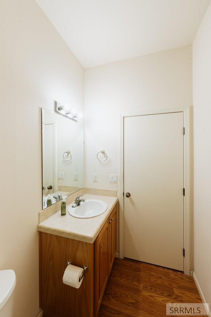 264 S Holmes Avenue, SHELLEY, Idaho image 38
