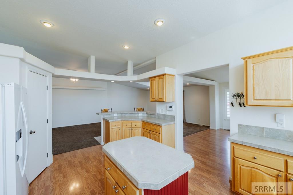 264 S Holmes Avenue, SHELLEY, Idaho image 12