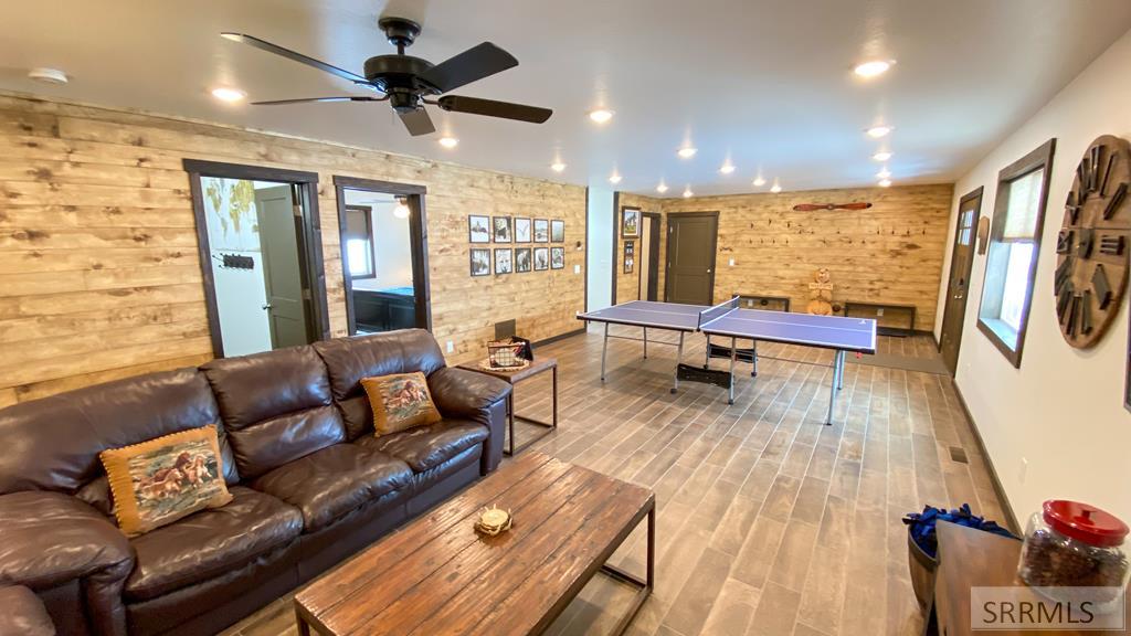 3755 Bishop Mountain Drive, ISLAND PARK, Idaho image 15