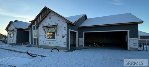 Photo of 1620 Sandbar Street, IDAHO FALLS, ID 83404 (MLS # 2181229)