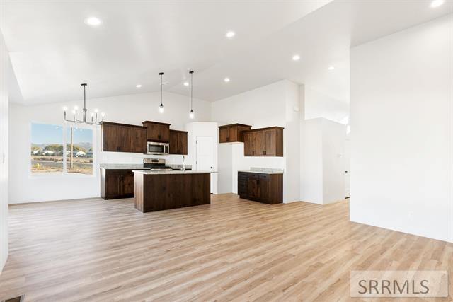 1068 Alpine Ave, CHUBBUCK, Idaho image 3