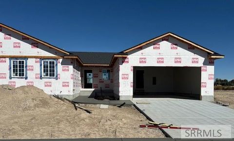 Photo of 351 Copeland Dr, IDAHO FALLS, ID 83401 (MLS # 2180190) Photo of 351 Copeland Dr, IDAHO FALLS, ID 83401 (MLS # 2180190)