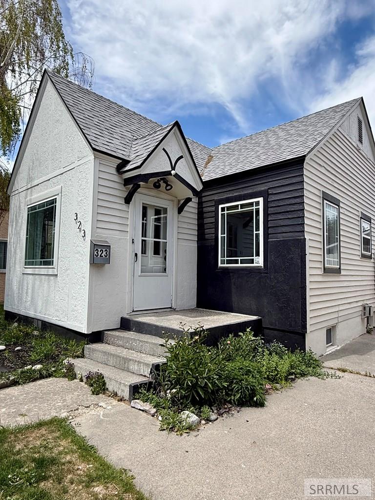 323 13th Street