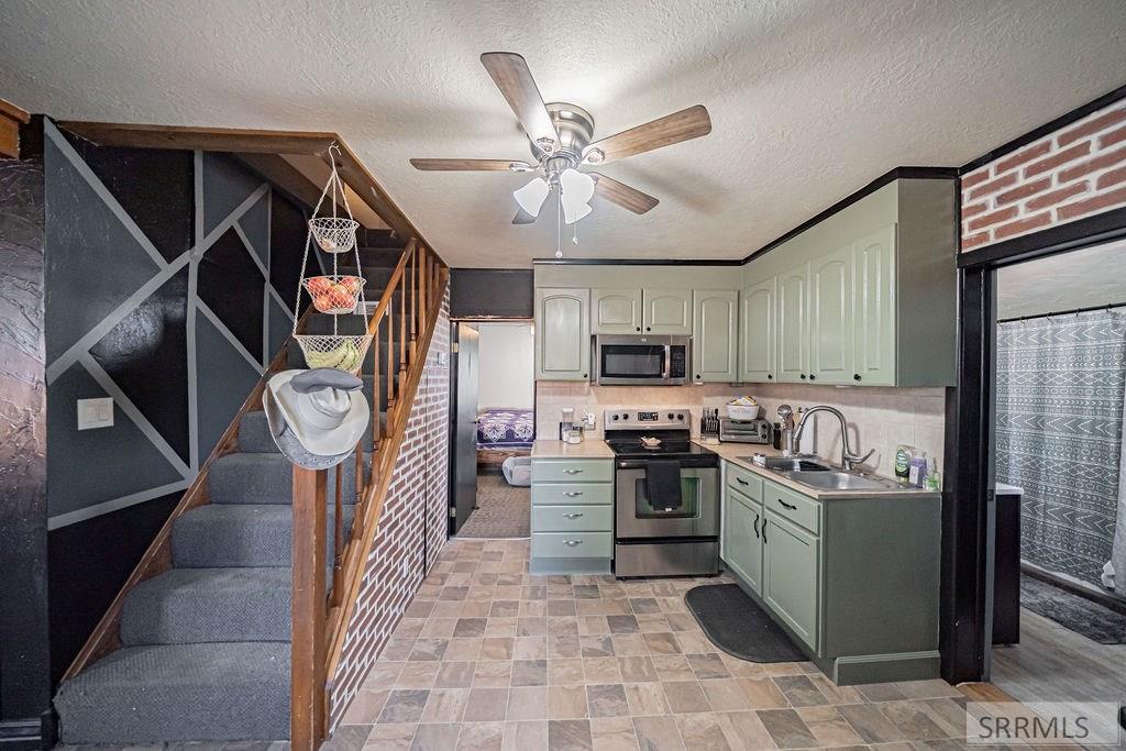 3196 E Lincoln Road, IDAHO FALLS, Idaho image 12