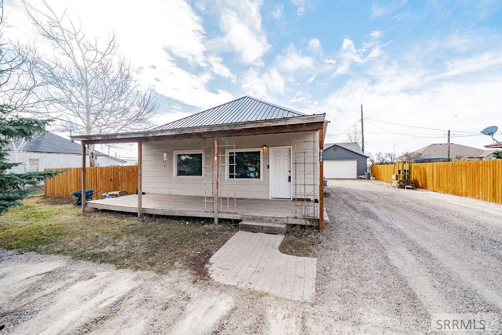 3196 E Lincoln Road, IDAHO FALLS, Idaho image 3