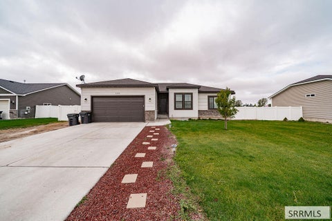 Photo of 1245 Ernest Drive, IDAHO FALLS, ID 83402 (MLS # 2189900)