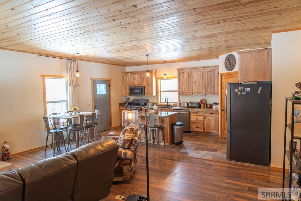 4370 Hannahs Crossing, ASHTON, Idaho image 6