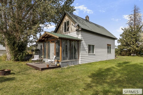 Photo of 855 E 1100 N, SHELLEY, ID 83274 (MLS # 2189165)