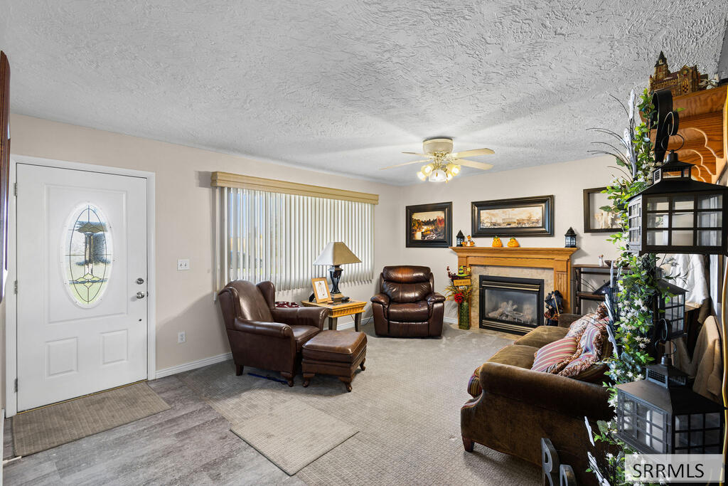 3573 17th N
