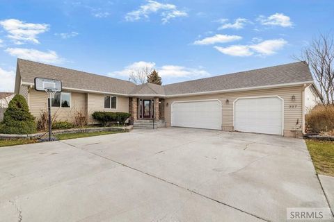 Photo of 327 N Red Fox Drive, AMMON, ID 83401 (MLS # 2180913)