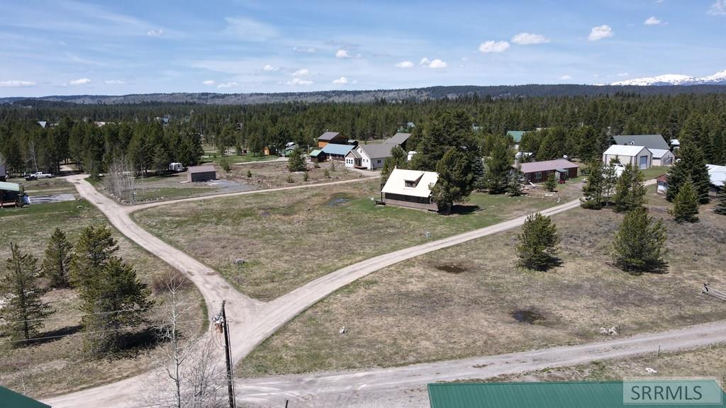 3413 Oakwood Drive, ISLAND PARK, Idaho image 3