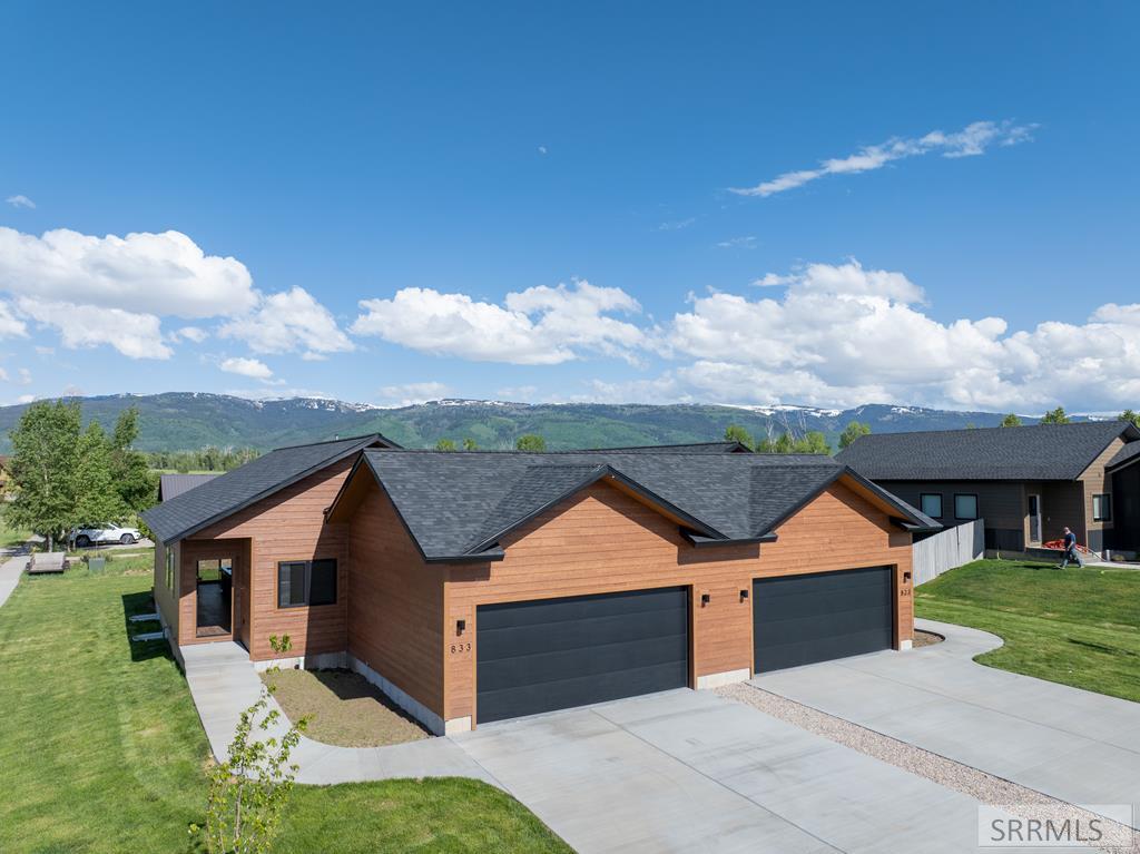833 Booshway Street, DRIGGS, Idaho image 1
