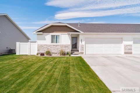 Photo of 3699 E Bate Street, IDAHO FALLS, ID 83401 (MLS # 2186283)