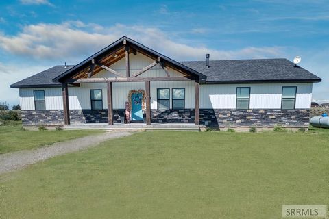 Photo of 2785 E 500 N, ST ANTHONY, ID 83445 (MLS # 2184928)