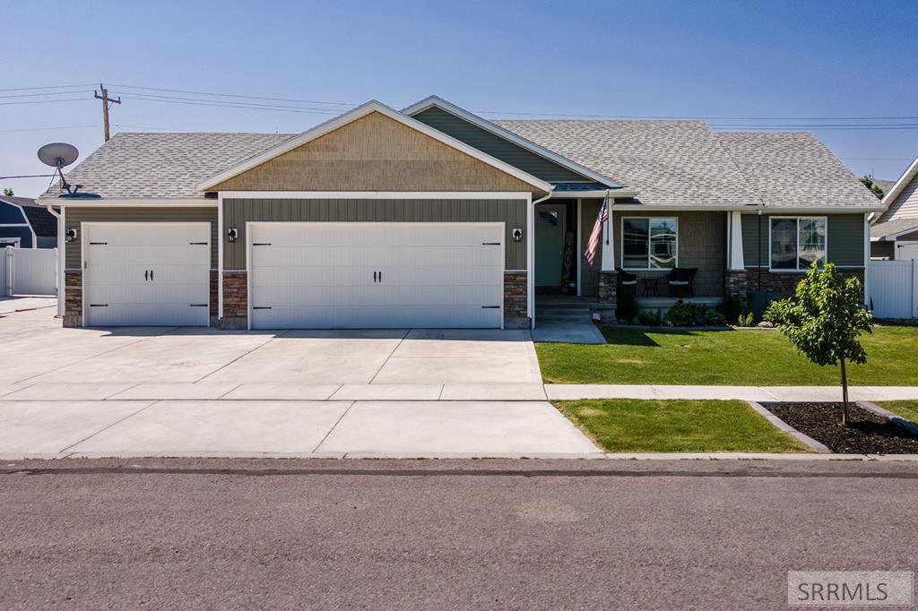 1137 Boedy, CHUBBUCK, Idaho image 1