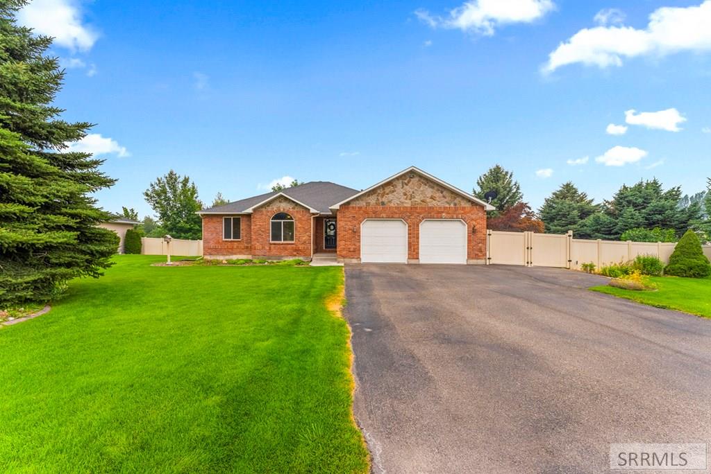 1010 Rimrock Canyon Road