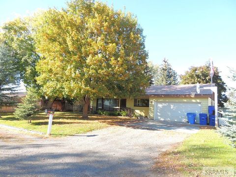 Photo of 235 W 6th S, ST ANTHONY, ID 83445 (MLS # 2180093)