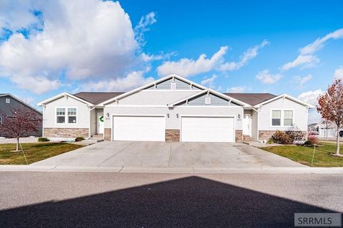 Photo of 2838 Blackwood, IDAHO FALLS, ID 83402 (MLS # 2180888)