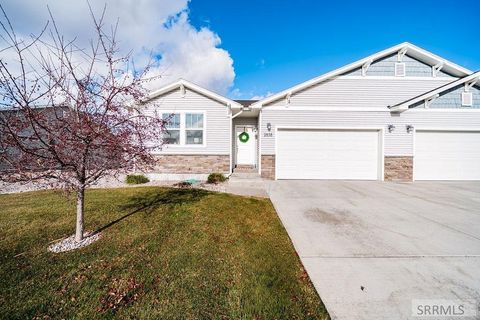 Photo of 2838 Blackwood, IDAHO FALLS, ID 83402 (MLS # 2180888)