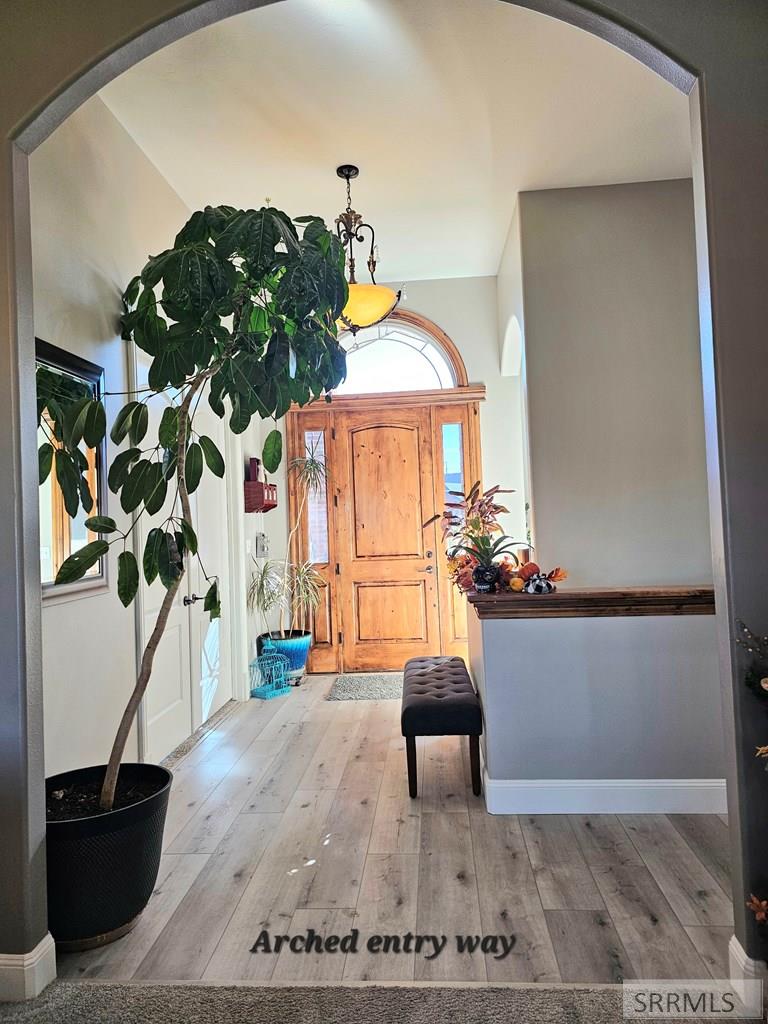 2037 E Berggren Lane