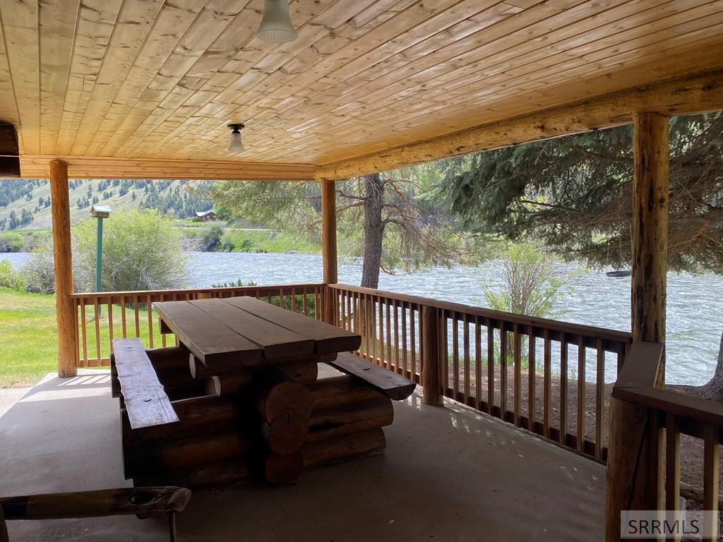 385 River Front Lane, CLAYTON, Idaho image 37