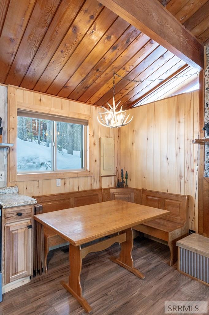4127 Big Springs Loop Road, ISLAND PARK, Idaho image 9