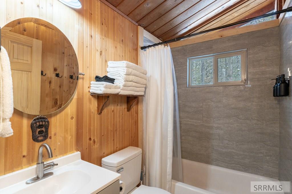 4127 Big Springs Loop Road, ISLAND PARK, Idaho image 18