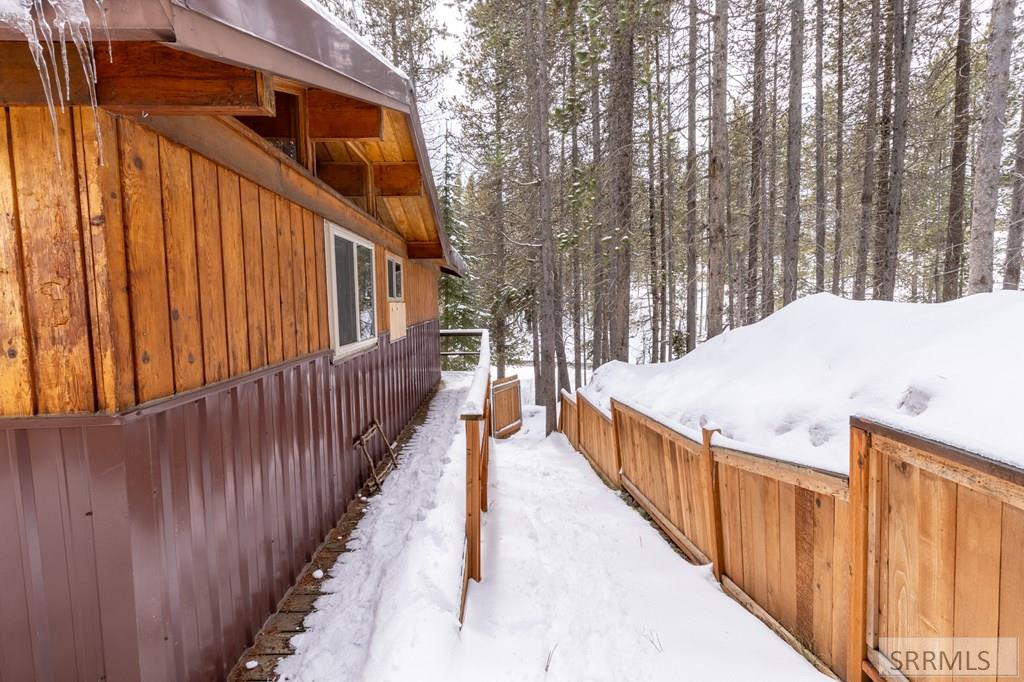 4127 Big Springs Loop Road, ISLAND PARK, Idaho image 31