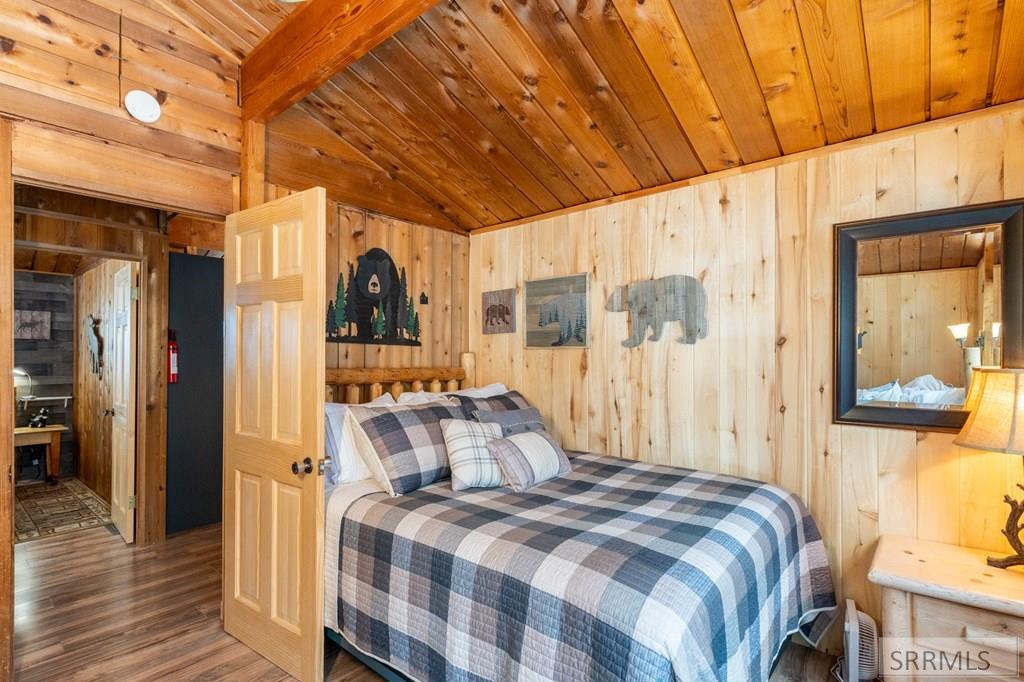 4127 Big Springs Loop Road, ISLAND PARK, Idaho image 22