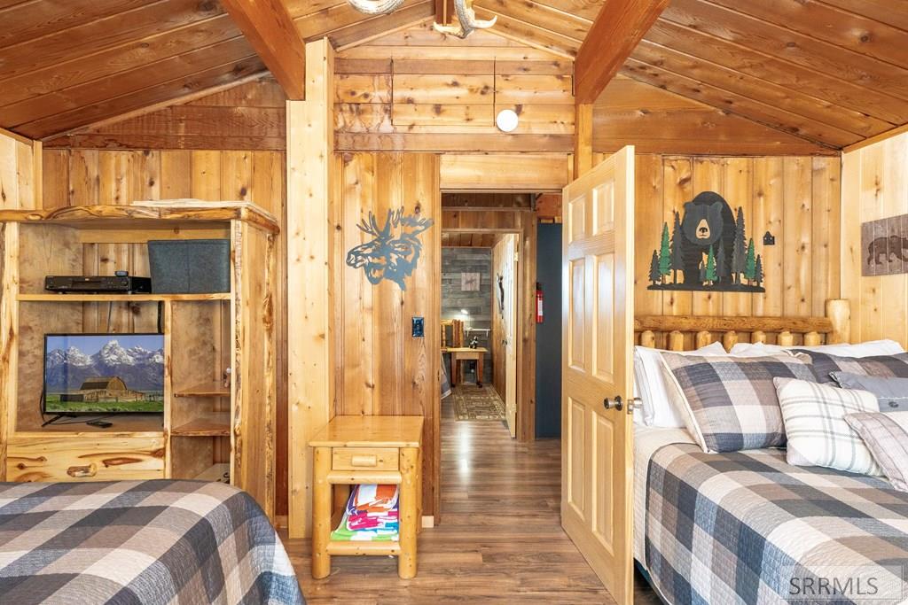 4127 Big Springs Loop Road, ISLAND PARK, Idaho image 24